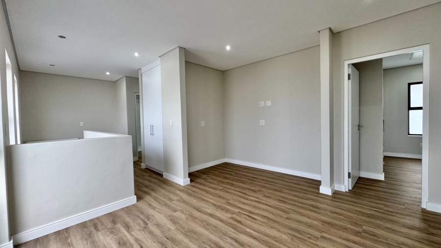 4 Bedroom Property for Sale in Croydon Gardens Estate Western Cape